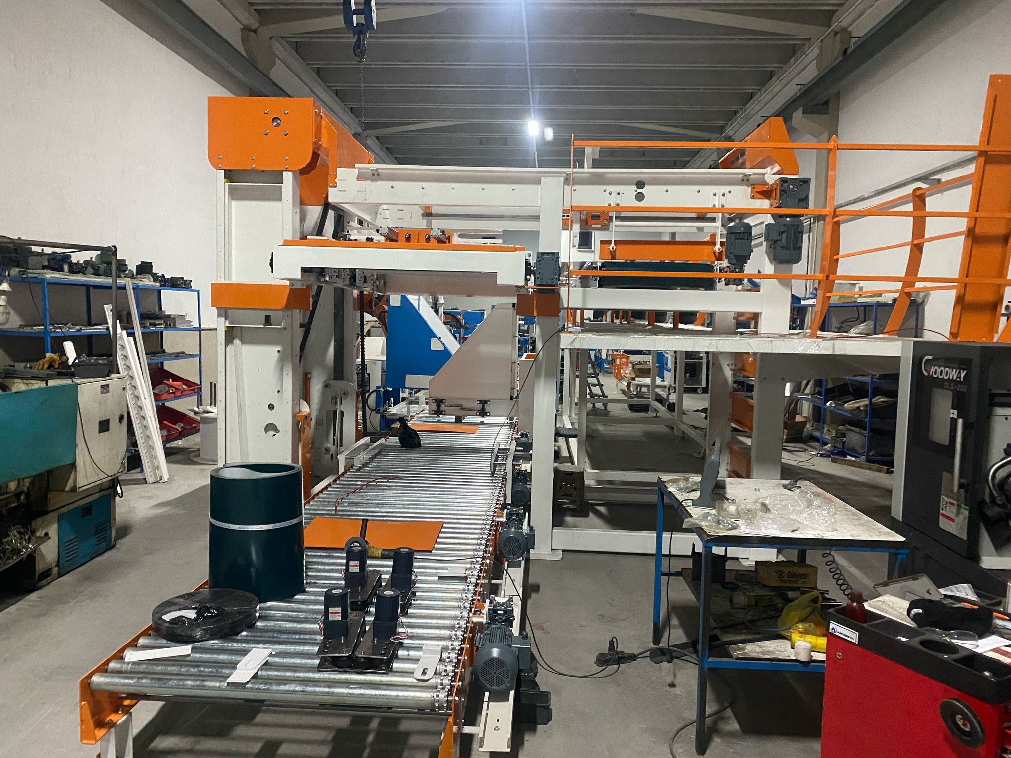 OTOMATİK ASANSÖRLÜ PALETLEME MAKİNASI ( PALETAİZER )